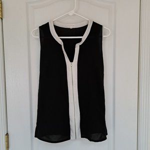 Thyme & Honey Small Black/White Zip Front Sleeveless Blouse